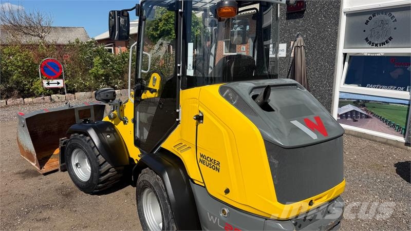 Wacker Neuson WL28 LUKKET HUS, SKOVL OG GAFLER , HYDRAULISK SKIF Minicargadoras