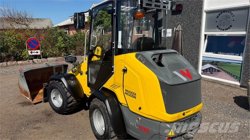 Wacker Neuson WL28 LUKKET HUS, SKOVL OG GAFLER , HYDRAULISK SKIF Minicargadoras