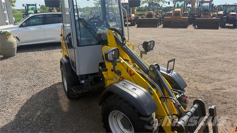 Wacker Neuson WL28 LUKKET KABINE, SKOVL OG GAFLER, HYDRAULISK SK Minicargadoras