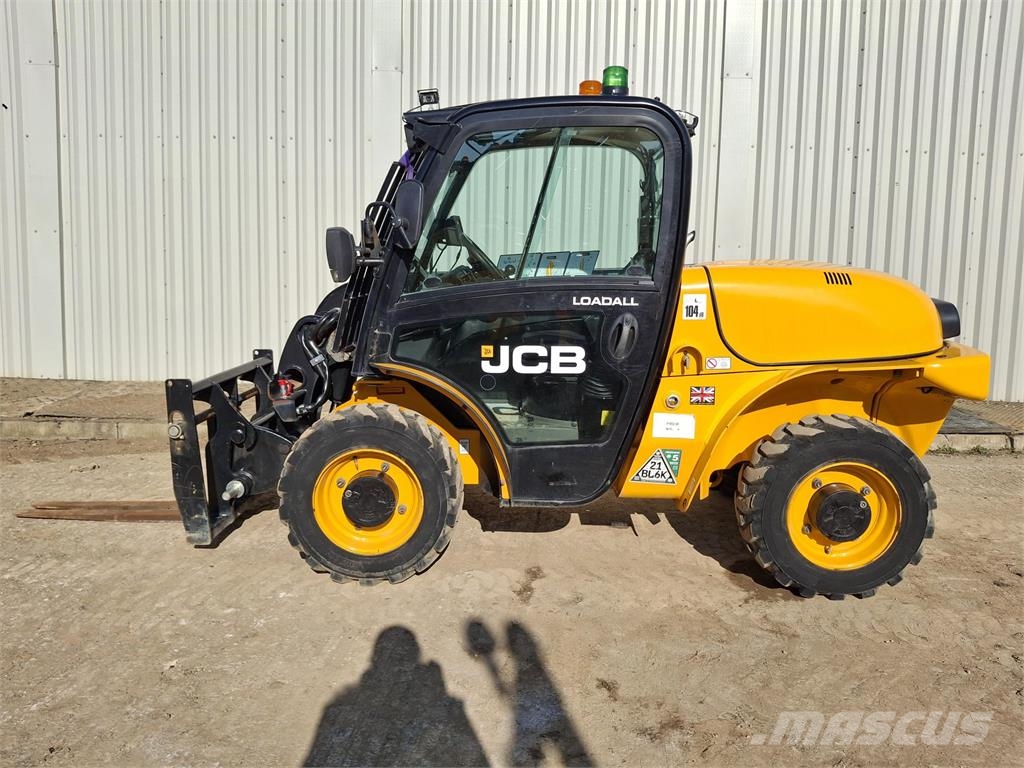 JCB 520 40 مناولات متداخلة