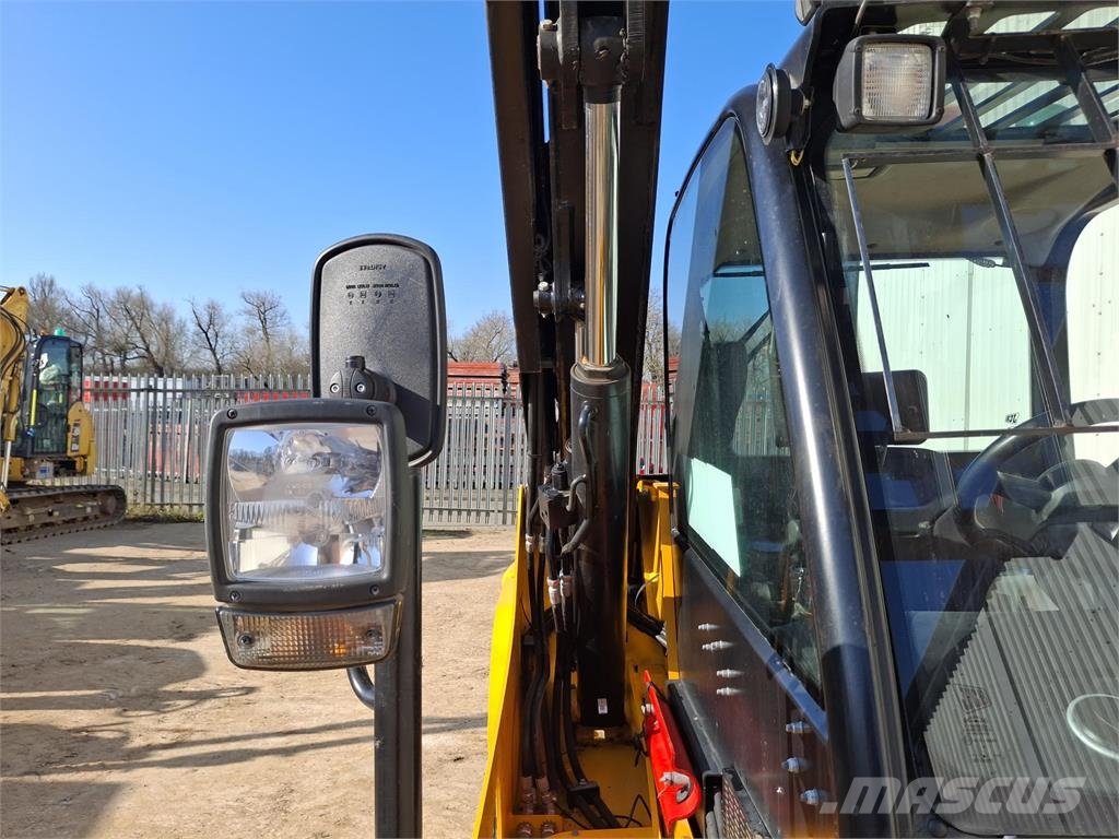 JCB 520 40 مناولات متداخلة
