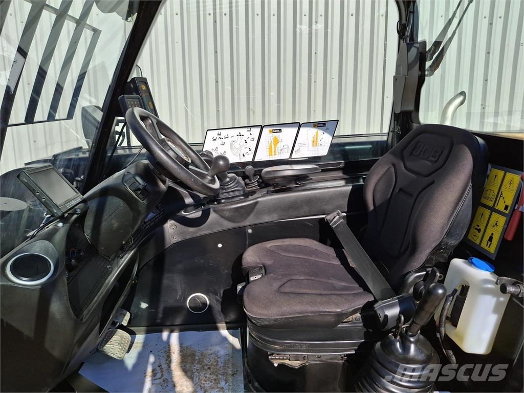 JCB 520 40 مناولات متداخلة