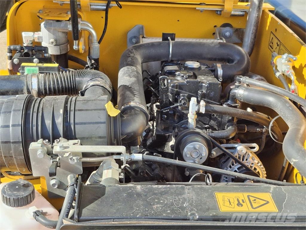 JCB 520 40 مناولات متداخلة
