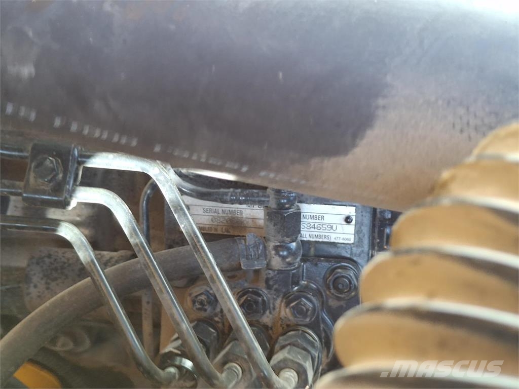 JCB 520 40 مناولات متداخلة