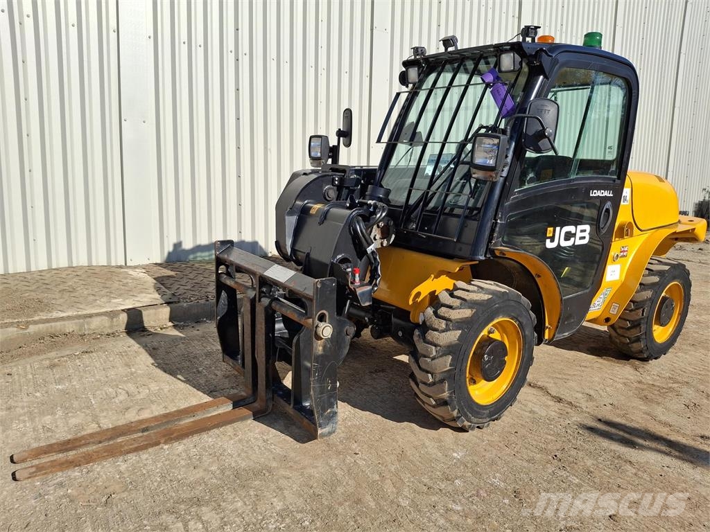 JCB 520 40 مناولات متداخلة