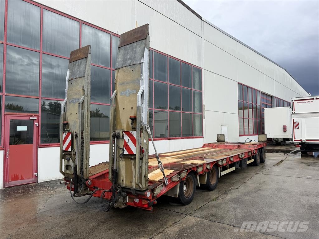Humbaur T4 4 Achs Tiefladeranhänger Plataformas bajas