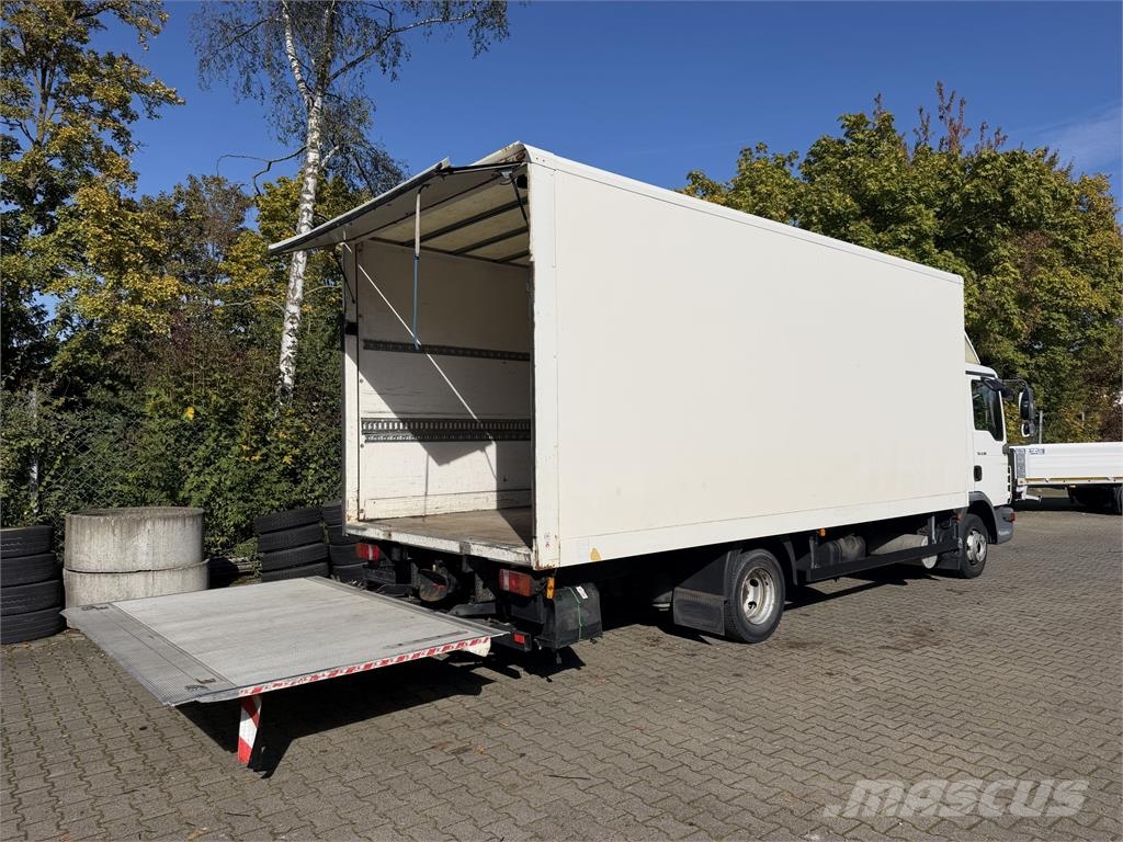 MAN L.2007.46.011 MAN 8.180 Koffer mit Ladebordwand Tovornjaki zabojniki