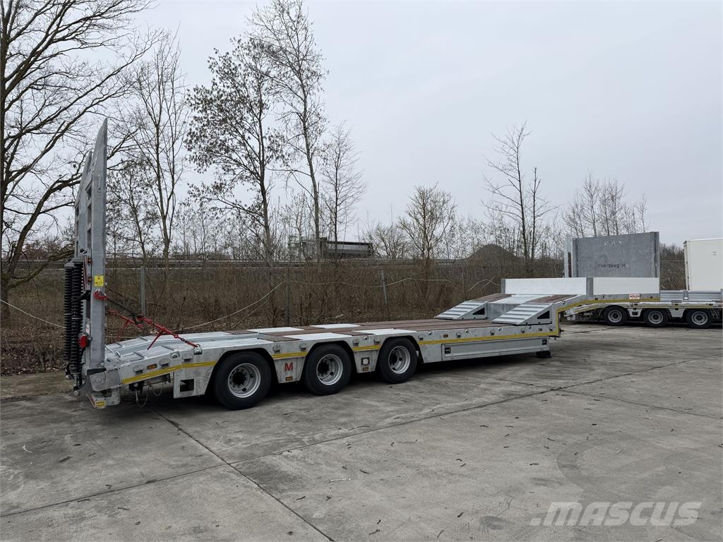 Möslein ST 3 3 Achs Satteltieflader neu Низкорамные полуприцепы