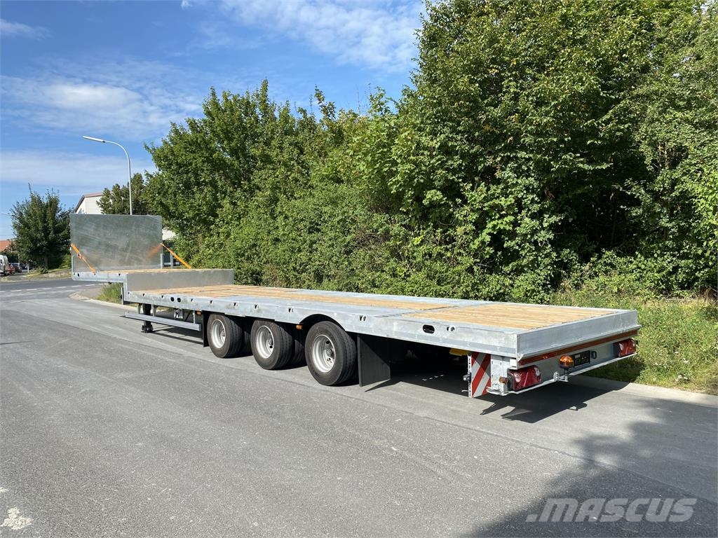 Möslein ST 3-Plato 9,4 3 Achs Satteltieflader Plato 45 t Semirremolques de carga baja