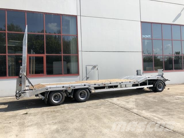 Möslein T 3-6,60 VB 3 Achs Tieflader, Luftgefedert Low loaders