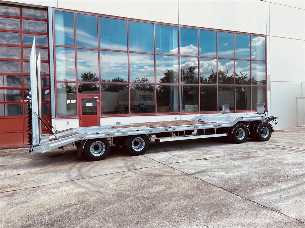 Möslein T 4 VB F 4 Achs Tieflader- Anhänger, Neufahrzeug Low loaders