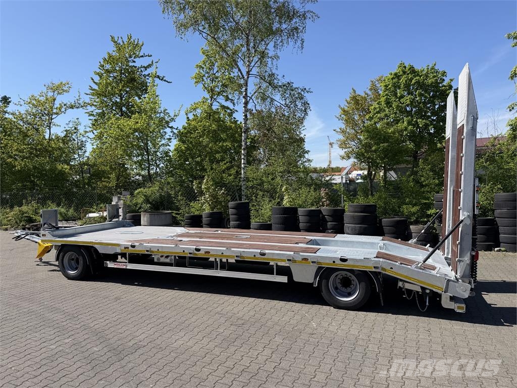 Möslein T2 Plato 8,20 2 Achs Tieflader mit gerader Ladefl Plataformas bajas