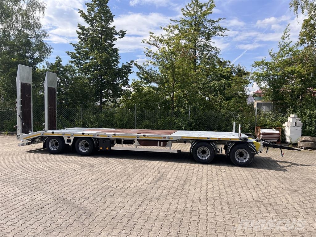 Möslein T4 VB H1 gerade neuer 4 Achs Tieflader gerade Lad Low loaders