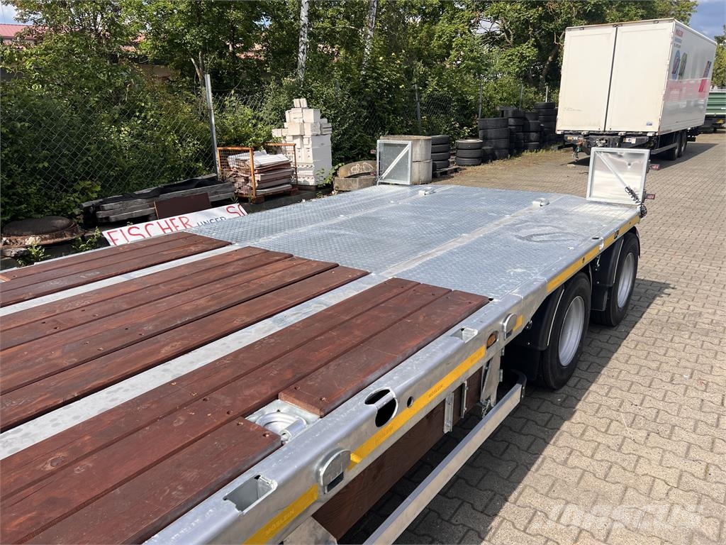 Möslein T4 VB H1 gerade neuer 4 Achs Tieflader gerade Lad Low loaders