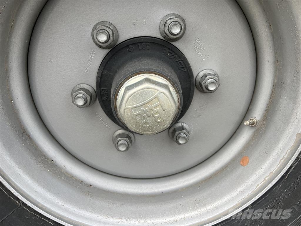Möslein THT 11 G 6,2 L Tandem- Pritschenanhänger- Tieflad مقطوروات مسطحة/مفصلية الجوانب