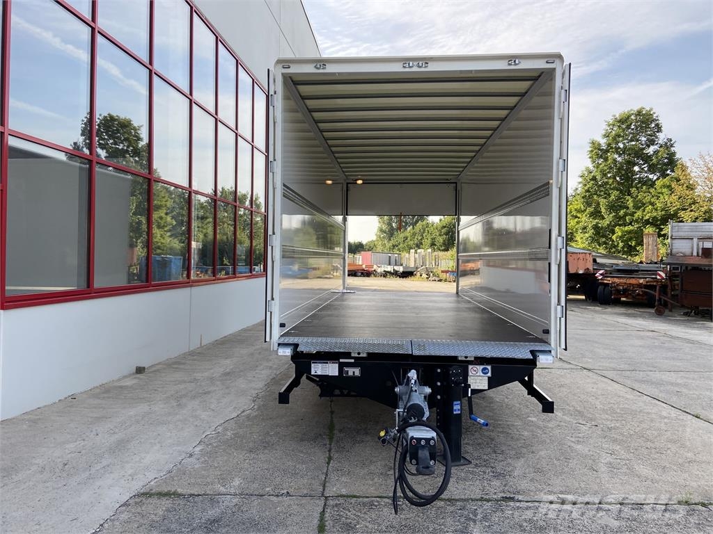 Möslein TK0105D-L Weiß Tandem Koffer, Ladebordwand 1,5 t Gesloten opbouw trailers