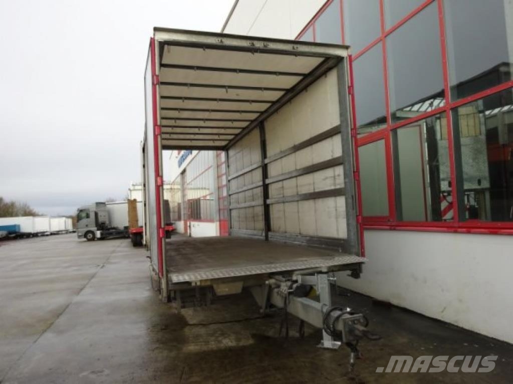 Möslein TP 11 Schwebheim Tandem- Schiebeplanenanhänger zu 侧帘拖车