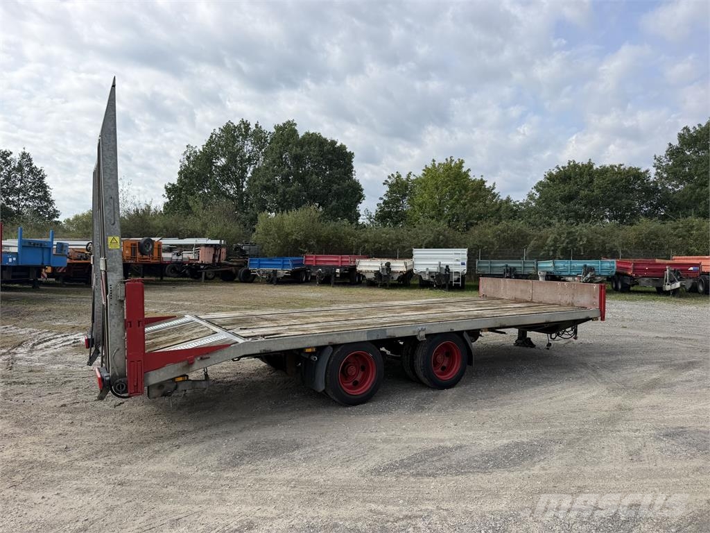 TTH 14 14 t Tandemtieflader Zemie treileri