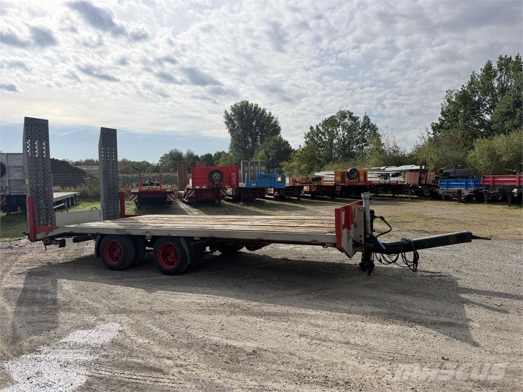 TTH 14 14 t Tandemtieflader Zemie treileri
