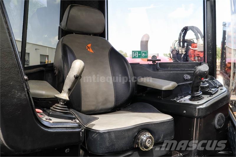 Ditch Witch AT32 Εξοπλισμός οριζόντιων διατρήσεων