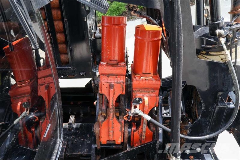 Ditch Witch AT32 Εξοπλισμός οριζόντιων διατρήσεων