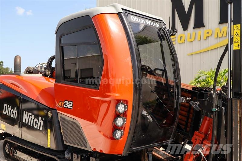 Ditch Witch AT32 Εξοπλισμός οριζόντιων διατρήσεων