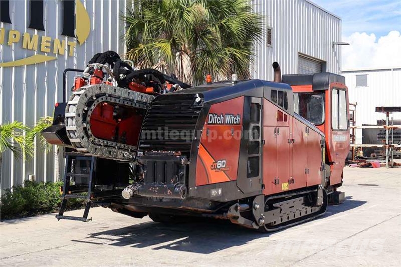 Ditch Witch AT60 水平掘削リグ