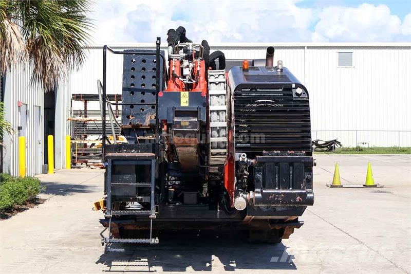 Ditch Witch AT60 水平掘削リグ
