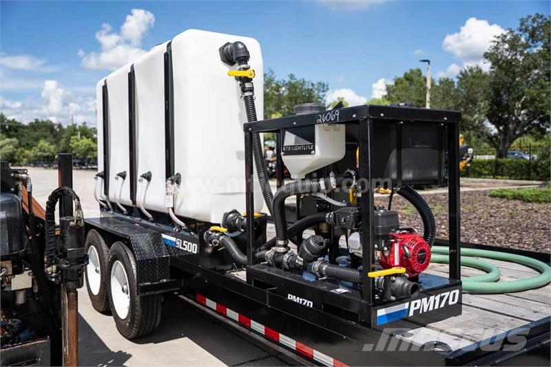 Ditch Witch JT10 水平掘削リグ