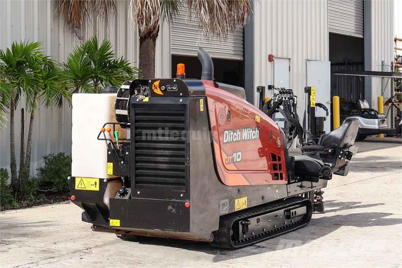 Ditch Witch JT10 水平掘削リグ