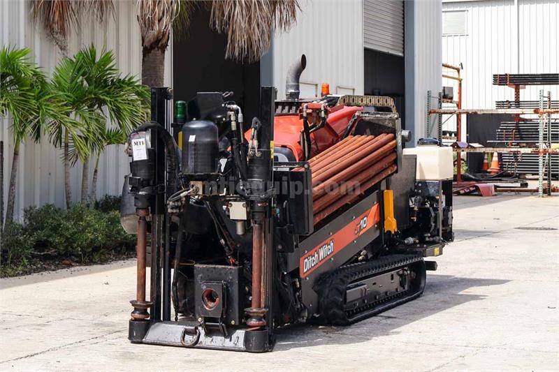 Ditch Witch JT10 水平掘削リグ