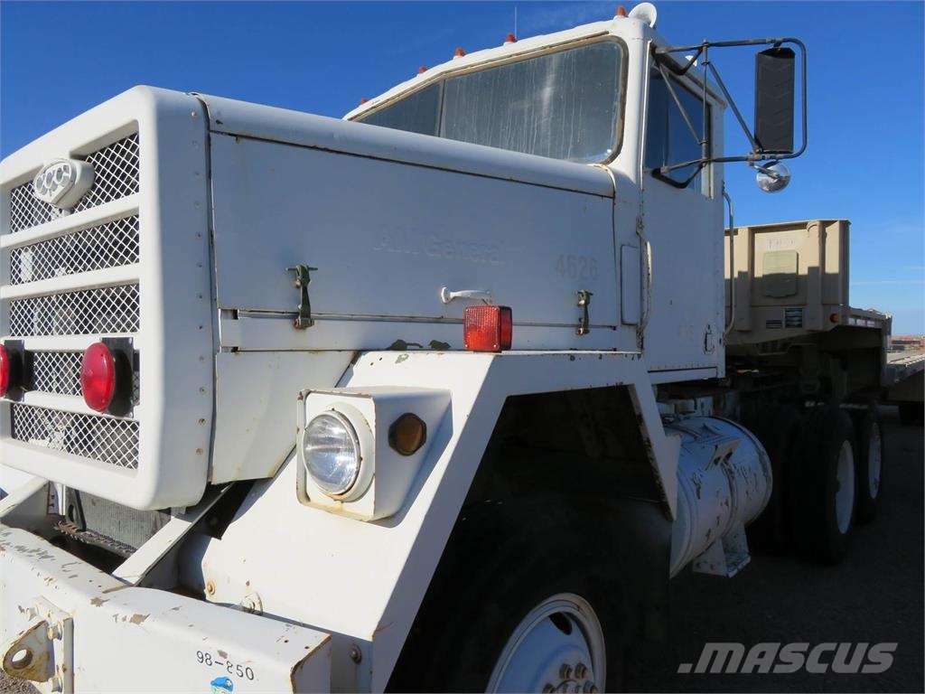 AM General M916 Camiones tractor