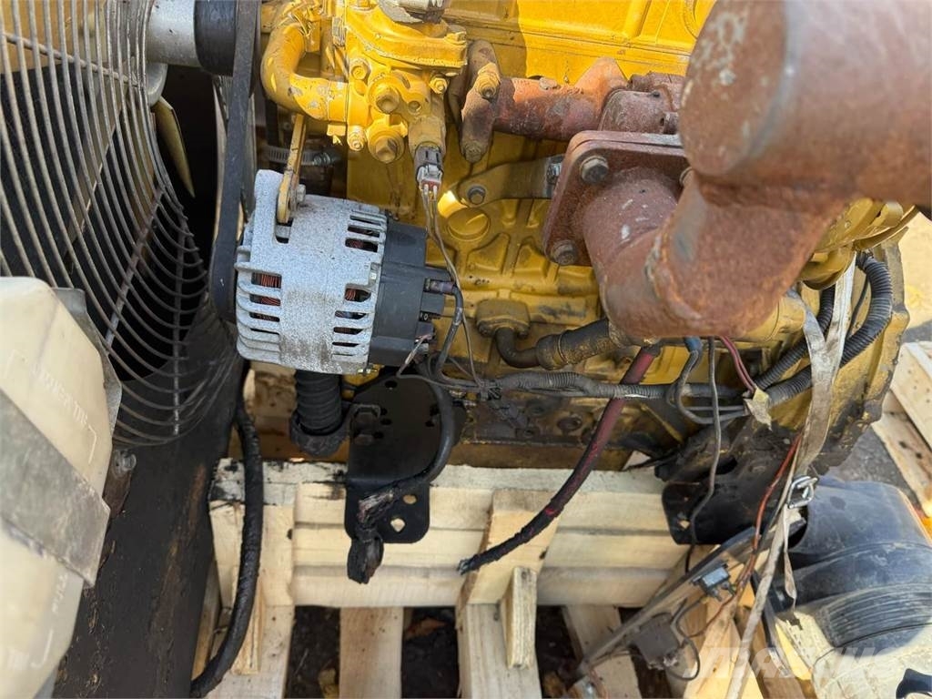 CAT 3024 发动机