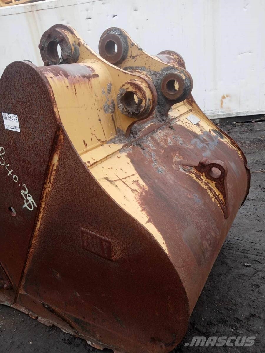 CAT 60 EXCAVATOR TOOTH BUCKET Skopor