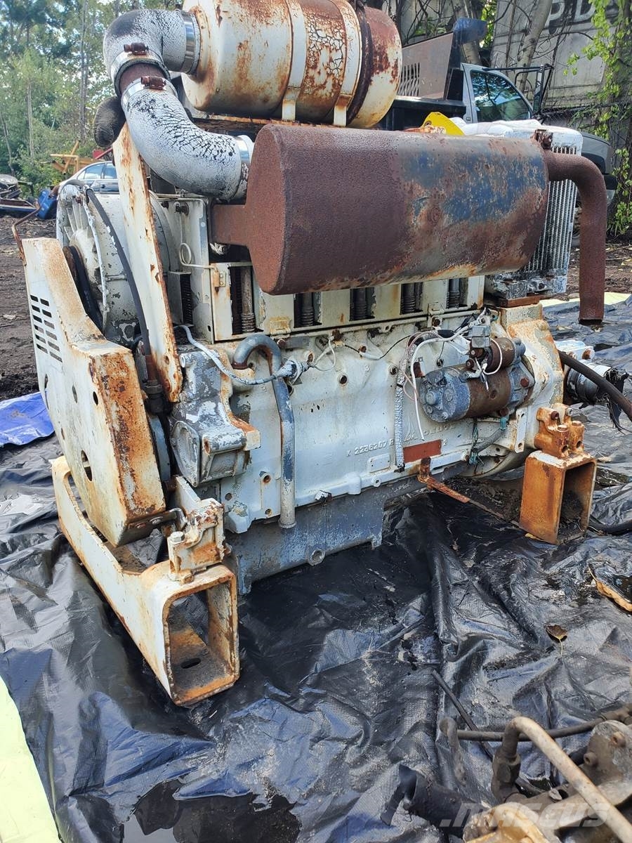 Deutz F5L912 엔진
