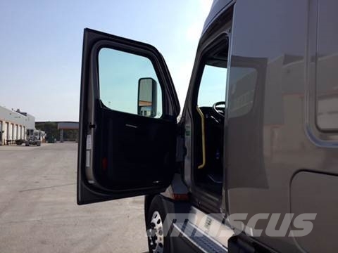 Freightliner Cascadia Sadulveokid