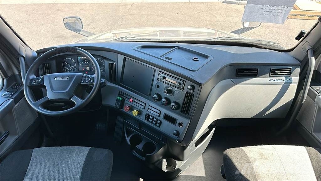 Freightliner Cascadia Sadulveokid