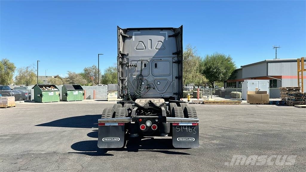 Freightliner Cascadia Sadulveokid