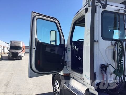 Freightliner Cascadia Sadulveokid