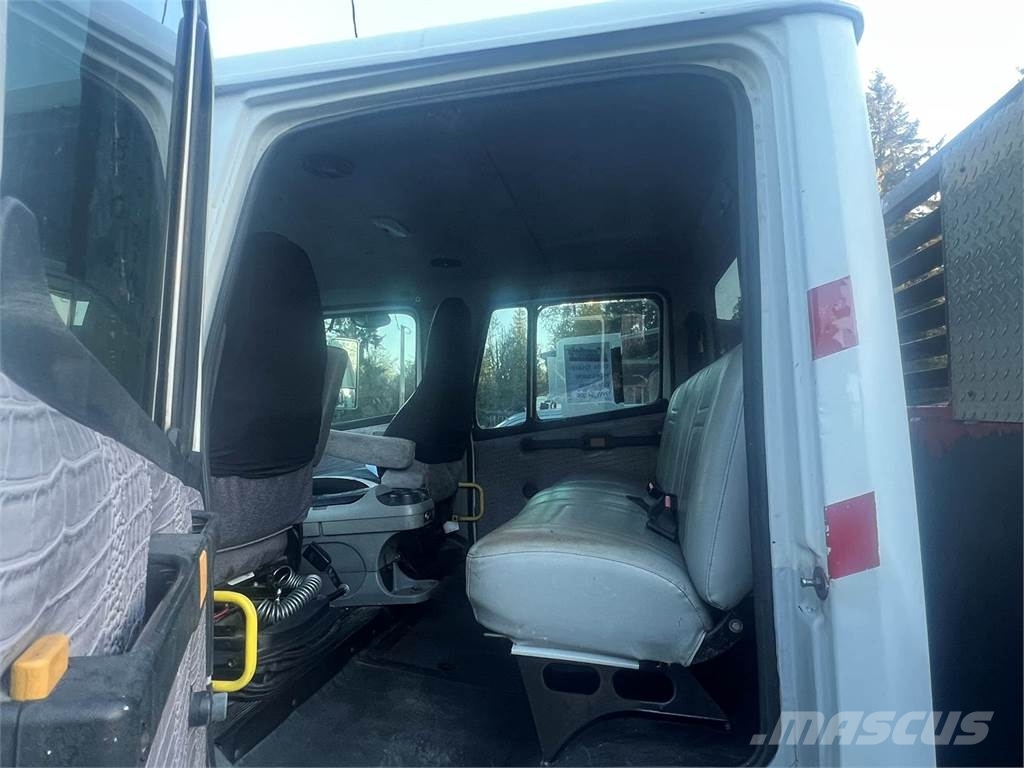 Freightliner FL70 Tracteur routier