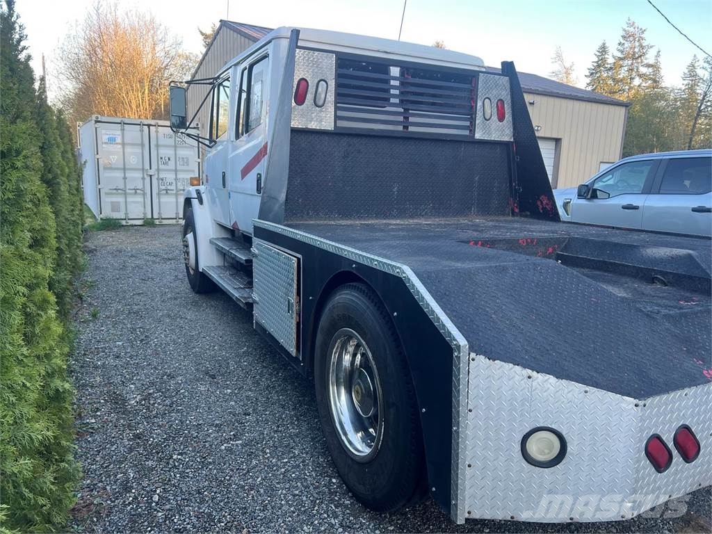 Freightliner FL70 Tracteur routier