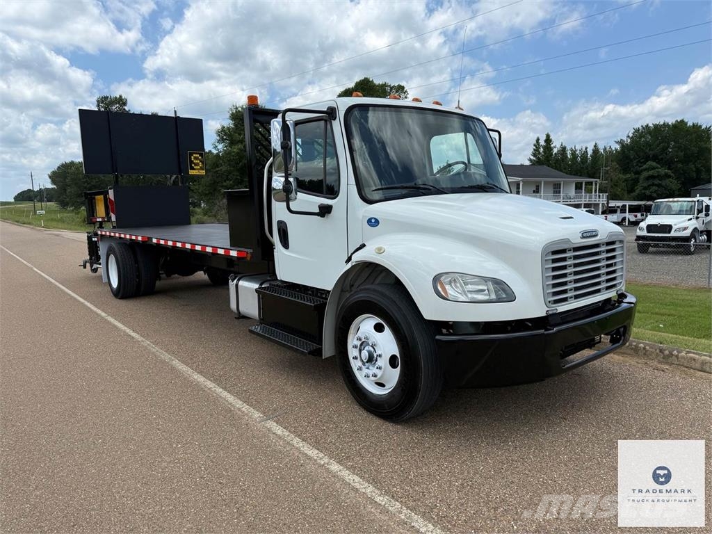 Freightliner M2 106 Комунальні автомобілі / автомобілі загального призначення