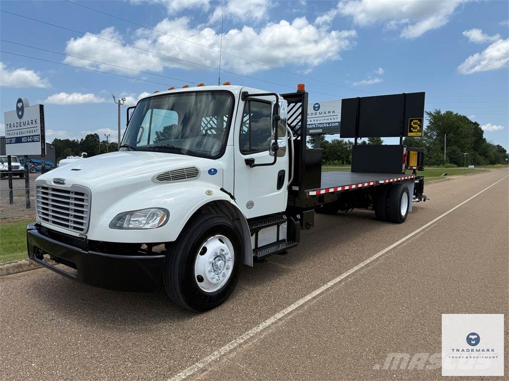 Freightliner M2 106 Комунальні автомобілі / автомобілі загального призначення