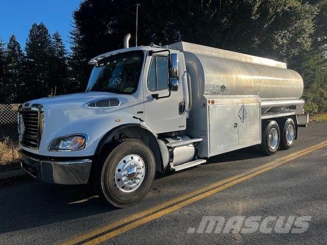 Freightliner M2 112 Вантажівки-цистерни