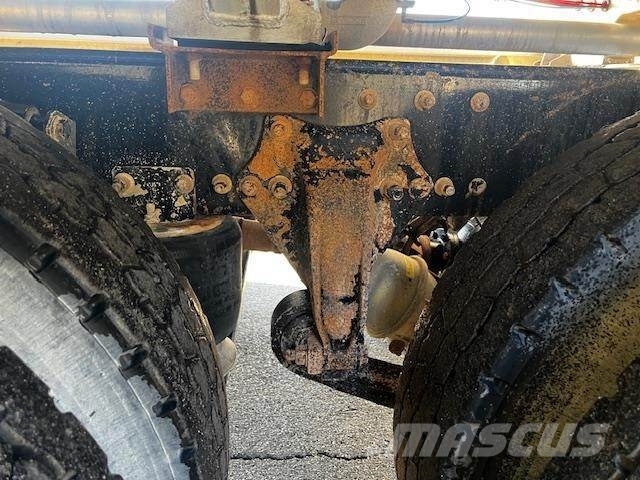 Freightliner M2 112 Вантажівки-цистерни