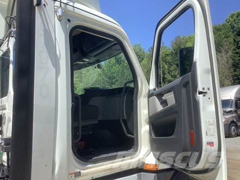 Freightliner Other Truck Tractor Units