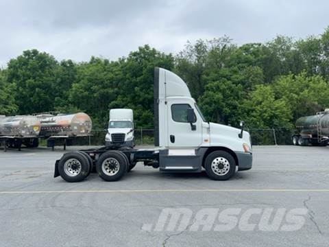 Freightliner Other Truck Tractor Units