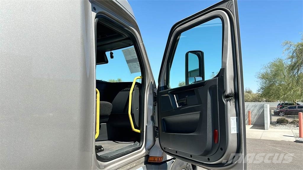 Freightliner Other Truck Tractor Units