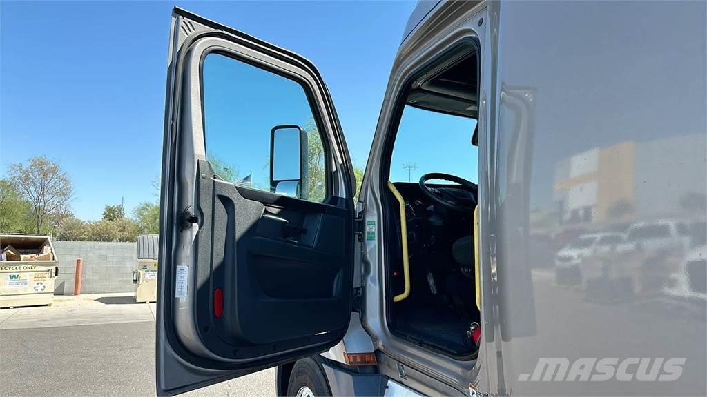 Freightliner Other Truck Tractor Units