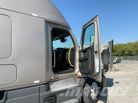 Freightliner Other Truck Tractor Units